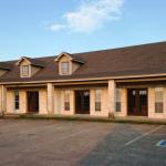 Exterior of FW Lone Star Cigars on Highway 377